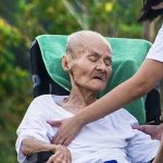Perawat home care Denpasar Bali- Pendamping lansia di rumah